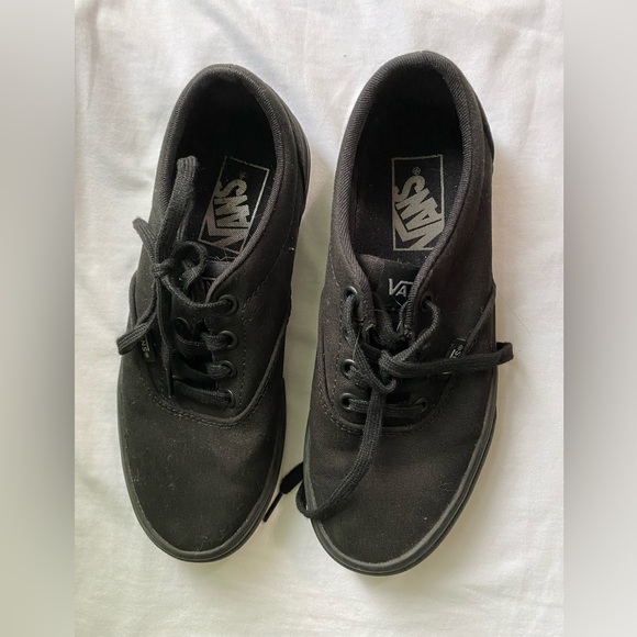 Black Vans- Era - Picture 3 of 5